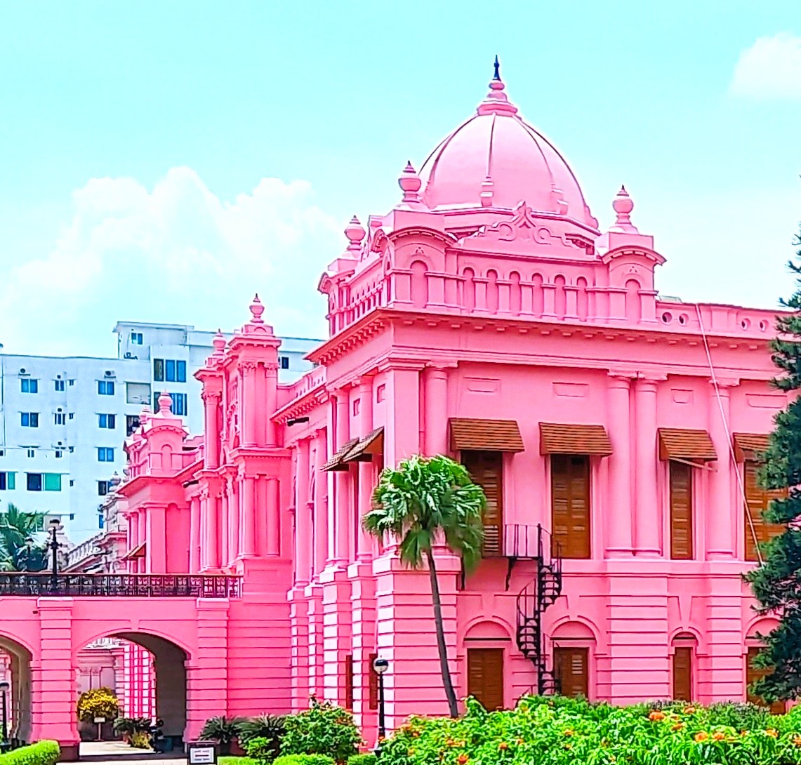 A royal palace showcasing Dhaka’s Nawabi heritage.